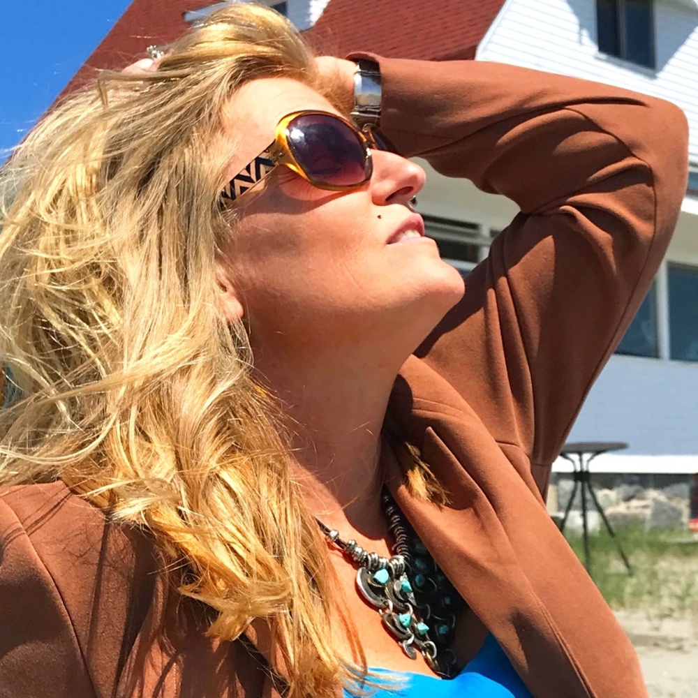 Meet your Posher, Posh